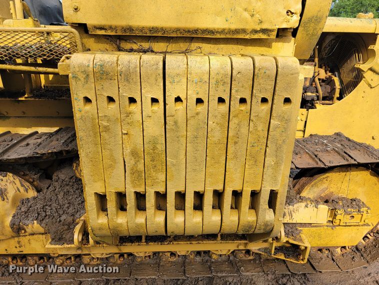 image for item JL9396 1967 Caterpillar 561B  pipelayer