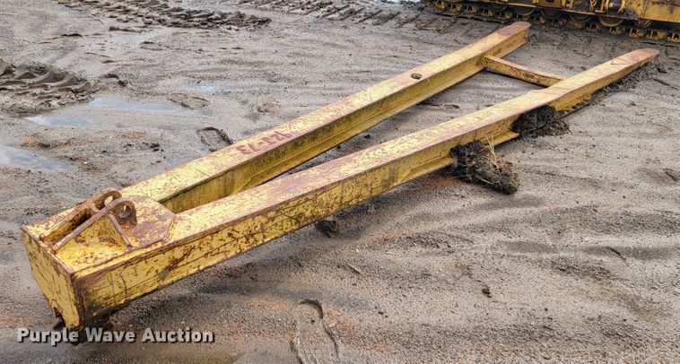 image for item JL9396 1967 Caterpillar 561B  pipelayer