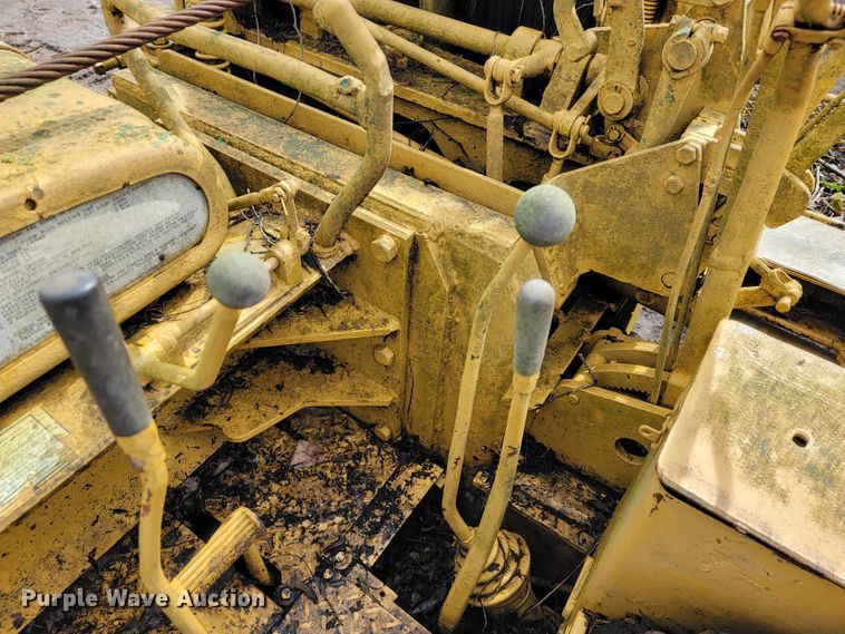 image for item JL9396 1967 Caterpillar 561B  pipelayer