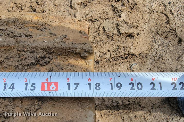 image for item JL9396 1967 Caterpillar 561B  pipelayer