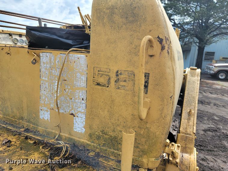 image for item JL9396 1967 Caterpillar 561B  pipelayer