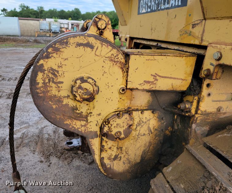 image for item JL9397 1992 Caterpillar D7G  dozer