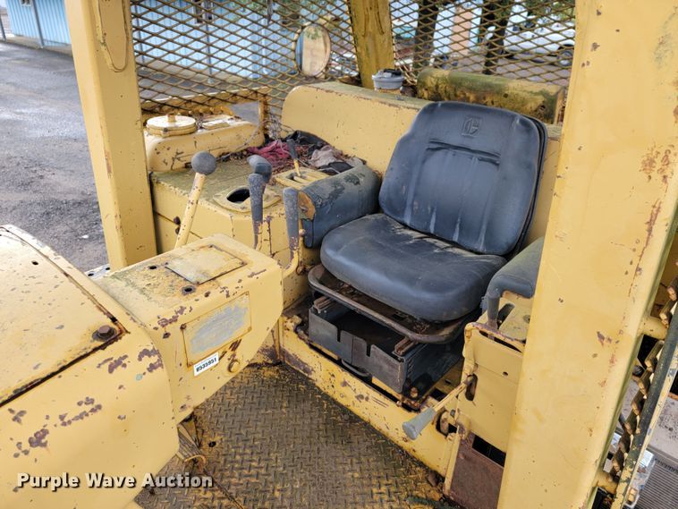 image for item JL9397 1992 Caterpillar D7G  dozer