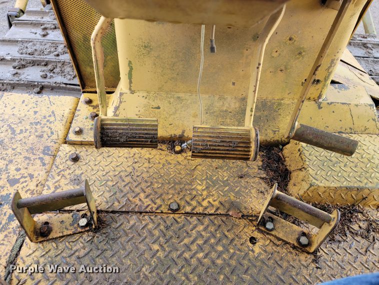 image for item JL9397 1992 Caterpillar D7G  dozer