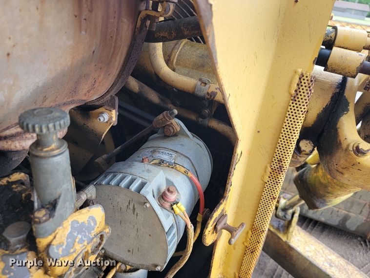 image for item JL9397 1992 Caterpillar D7G  dozer