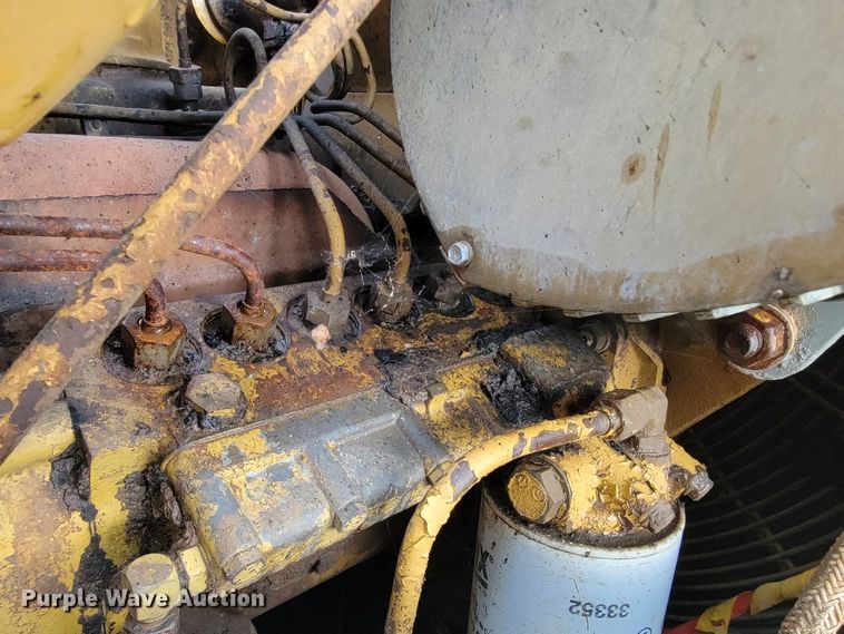 image for item JL9397 1992 Caterpillar D7G  dozer