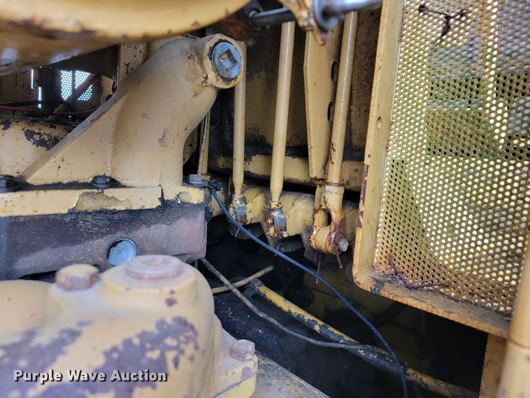 image for item JL9397 1992 Caterpillar D7G  dozer