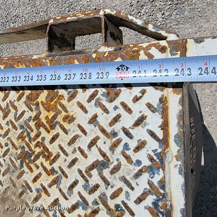 image for item JL9399 2016 Holden  equipment trailer