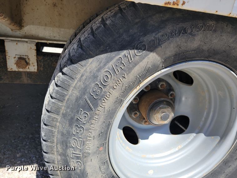 image for item JL9399 2016 Holden  equipment trailer