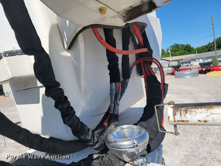 image for item JL9400 2009 Dodge Ram 5500HD  bucket truck