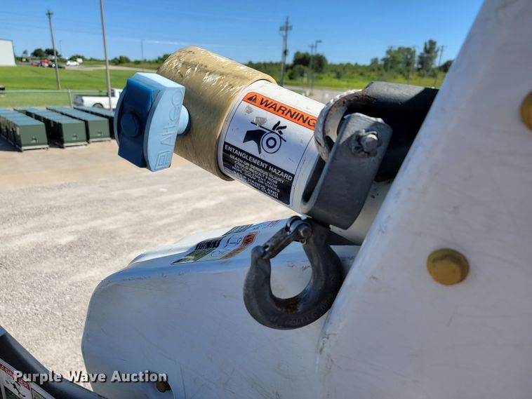 image for item JL9400 2009 Dodge Ram 5500HD  bucket truck