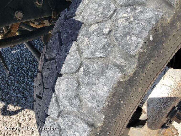 image for item JL9400 2009 Dodge Ram 5500HD  bucket truck