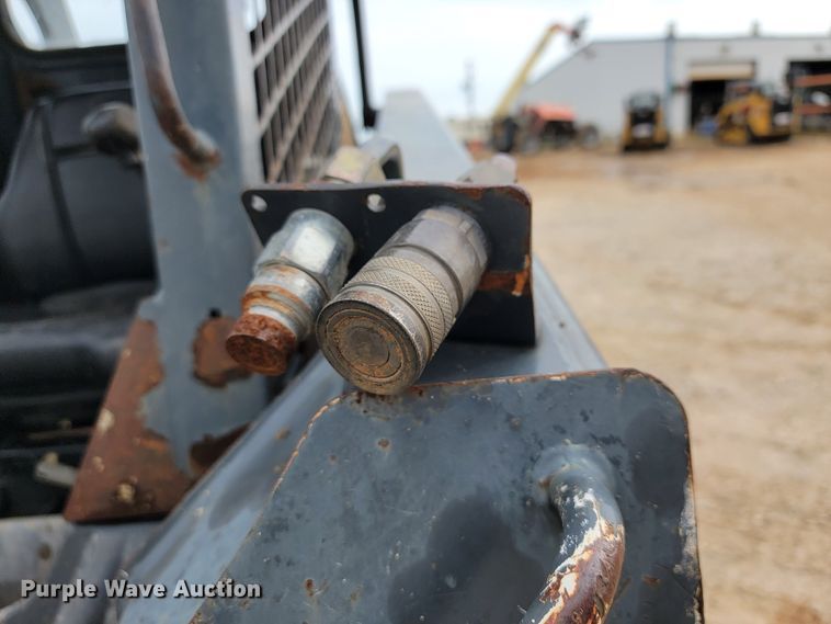 image for item JL9413 2012 John Deere 323D  tracked skid steer loader