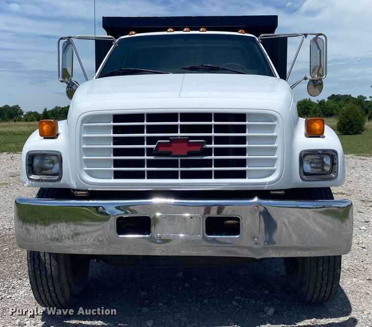 image for item JU9249 2000 Chevrolet C6500  dump flatbed truck