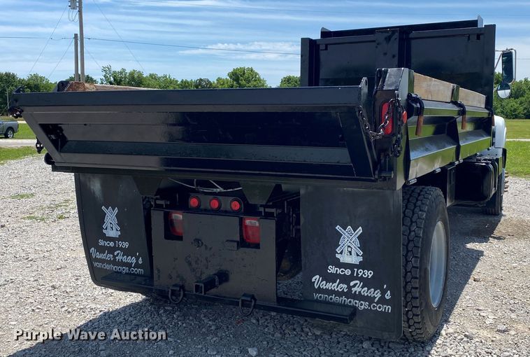 image for item JU9249 2000 Chevrolet C6500  dump flatbed truck