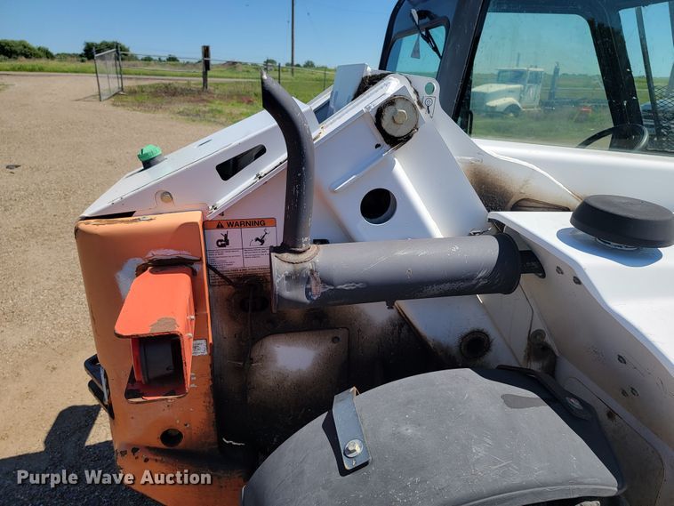 image for item KA9304 2012 Bobcat V417  telehandler