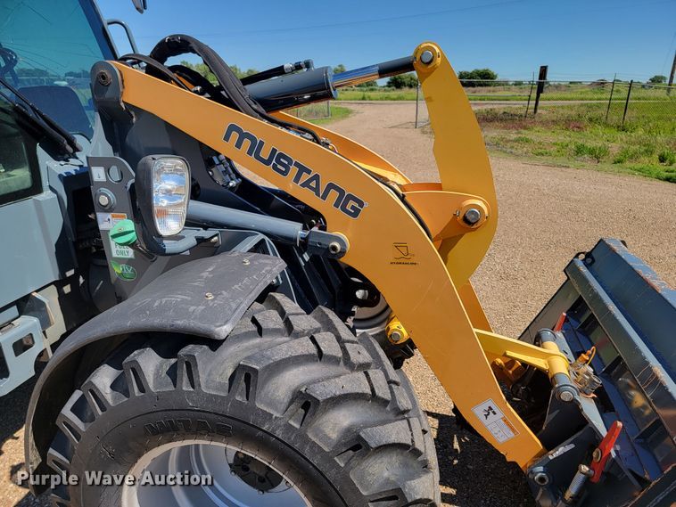 image for item KA9305 2016 Mustang 608  wheel loader