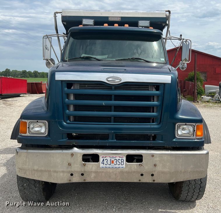 image for item KC9905 2000 Sterling L9511  dump truck