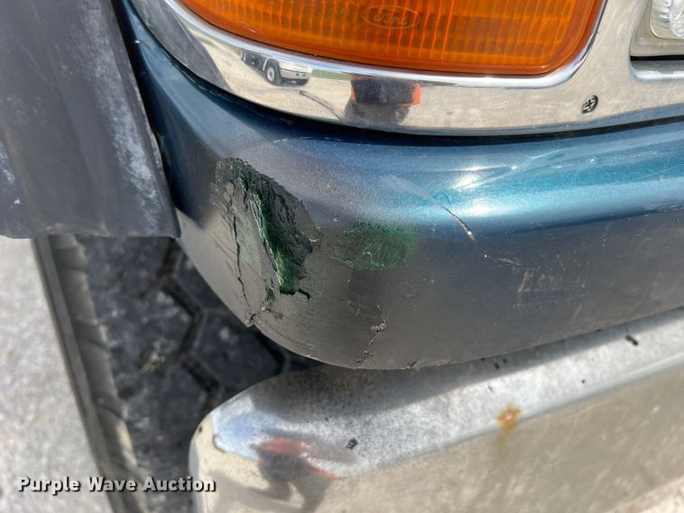 image for item KC9905 2000 Sterling L9511  dump truck