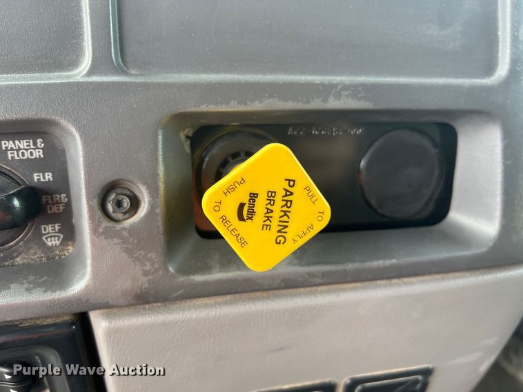 image for item KC9905 2000 Sterling L9511  dump truck