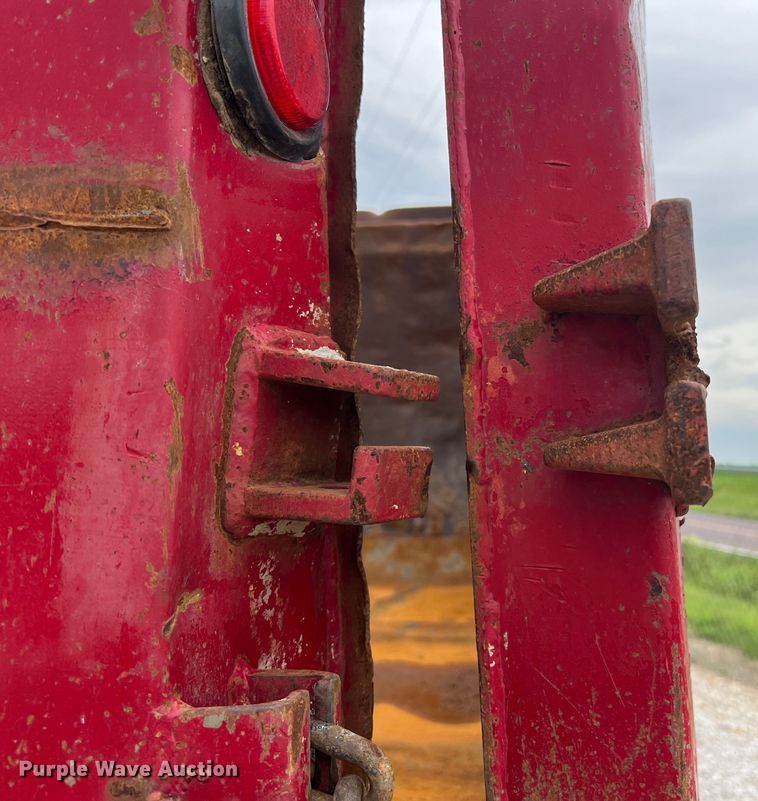 image for item KC9906 2004 Sterling L7500  dump truck