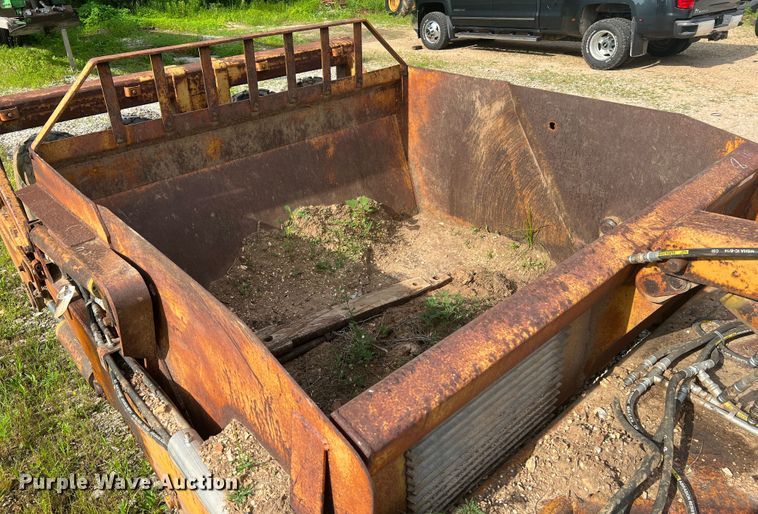 image for item KC9910 1983 Reynolds 8CF  scraper