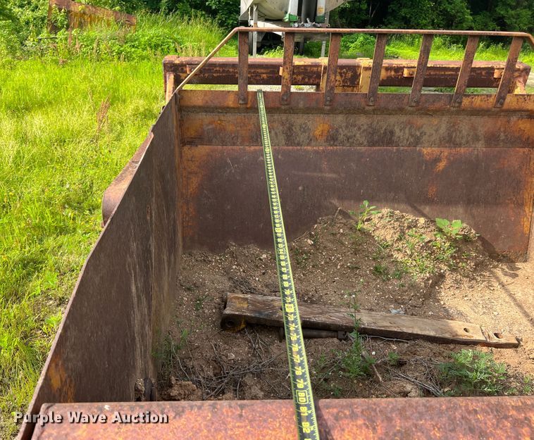 image for item KC9910 1983 Reynolds 8CF  scraper