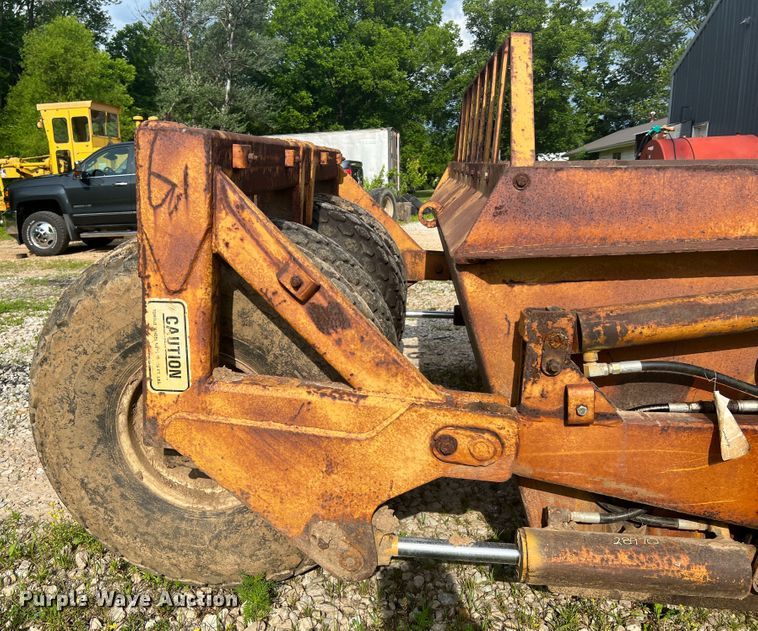 image for item KC9910 1983 Reynolds 8CF  scraper