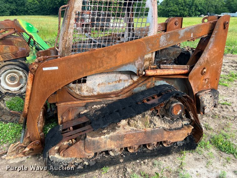 image for item KC9920 Komatsu  skid steer loader