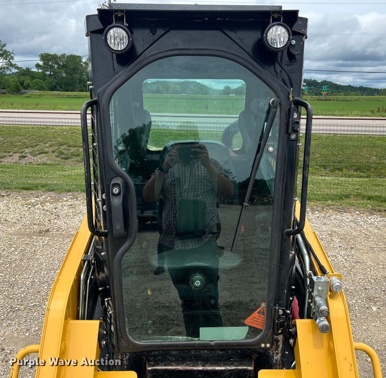 image for item KC9929 2019 ASV RT40-Posi Track  tracked skid steer loader