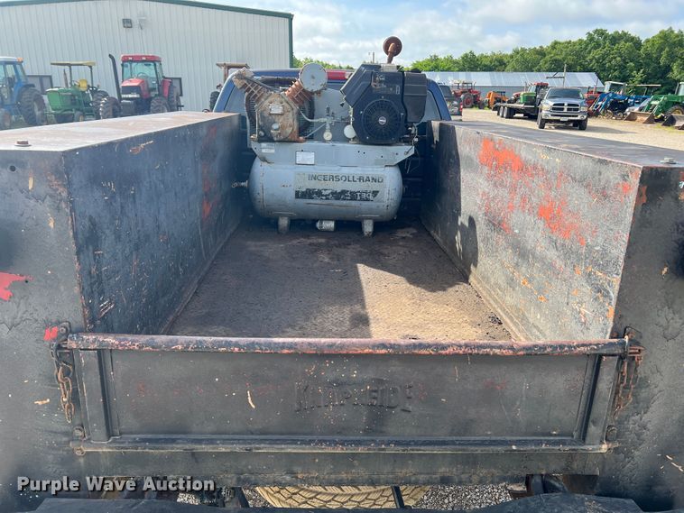 image for item KC9930 2001 Chevrolet Silverado 1500  utility bed pickup truck