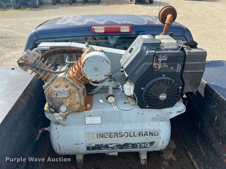 image for item KC9930 2001 Chevrolet Silverado 1500  utility bed pickup truck