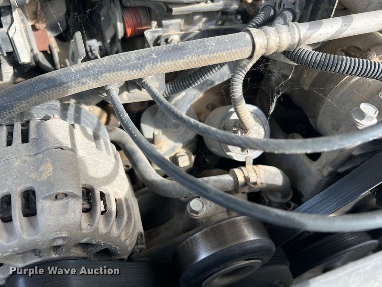 image for item KC9930 2001 Chevrolet Silverado 1500  utility bed pickup truck