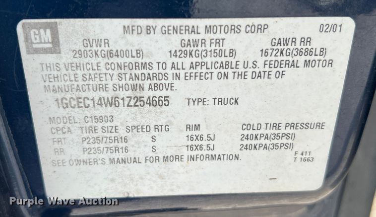 image for item KC9930 2001 Chevrolet Silverado 1500  utility bed pickup truck