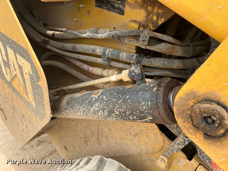 image for item KC9939 2018 Caterpillar 299D2  skid steer loader