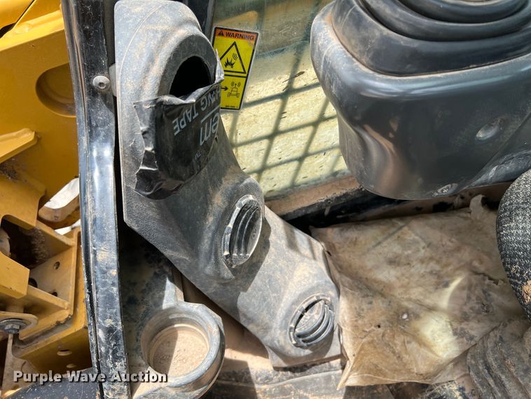 image for item KC9939 2018 Caterpillar 299D2  skid steer loader
