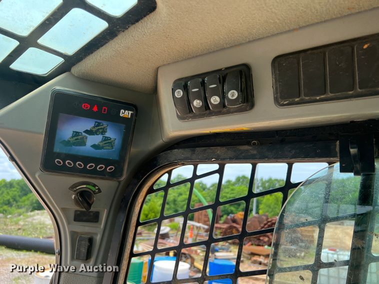 image for item KC9939 2018 Caterpillar 299D2  skid steer loader