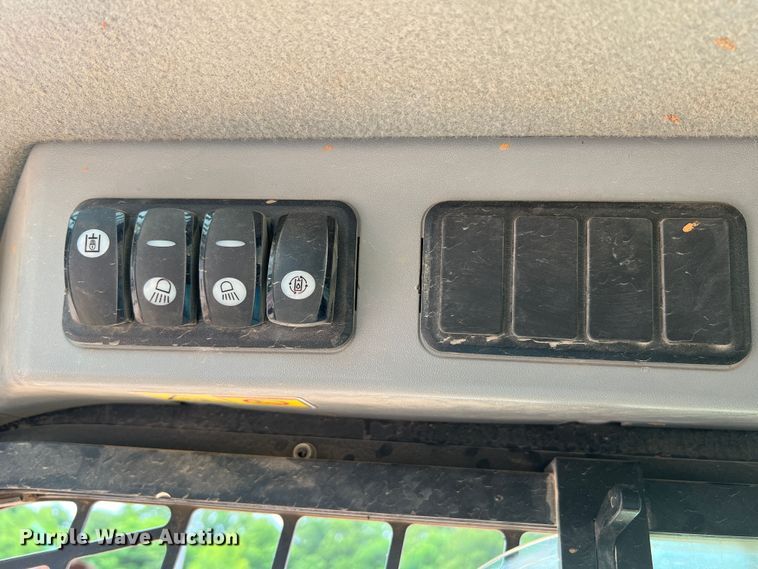 image for item KC9939 2018 Caterpillar 299D2  skid steer loader