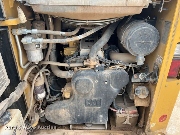 image for item KC9939 2018 Caterpillar 299D2  skid steer loader