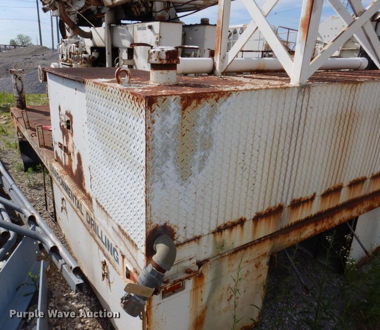 image for item KR9246 1997 CME 75  drilling rig truck bed