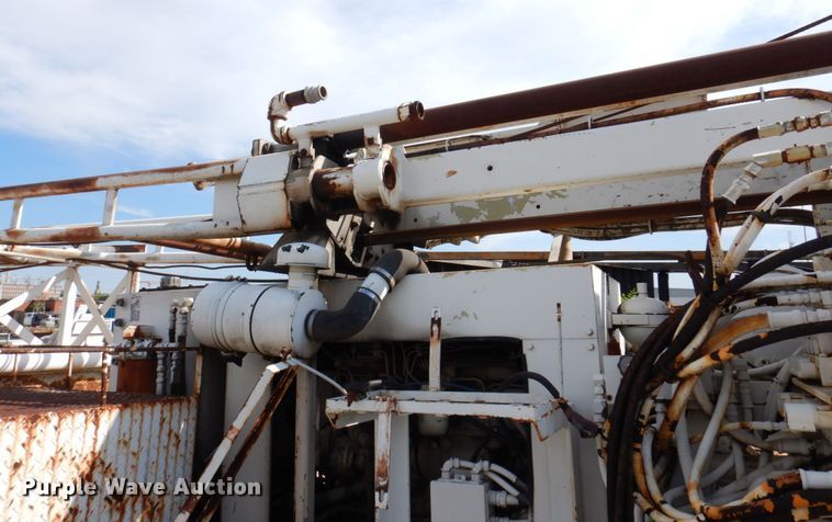 image for item KR9246 1997 CME 75  drilling rig truck bed