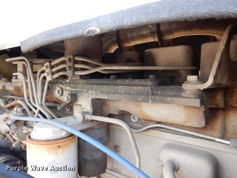 image for item KR9246 1997 CME 75  drilling rig truck bed