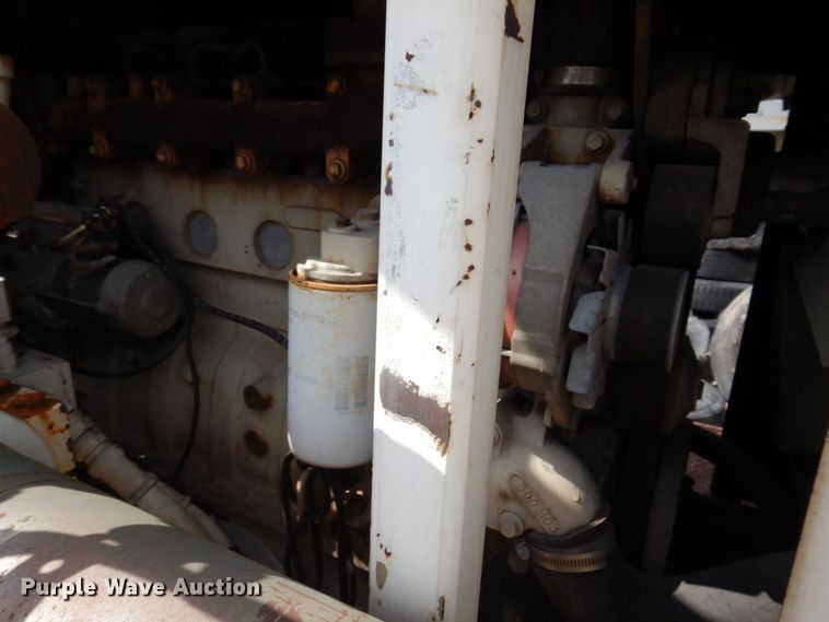 image for item KR9246 1997 CME 75  drilling rig truck bed