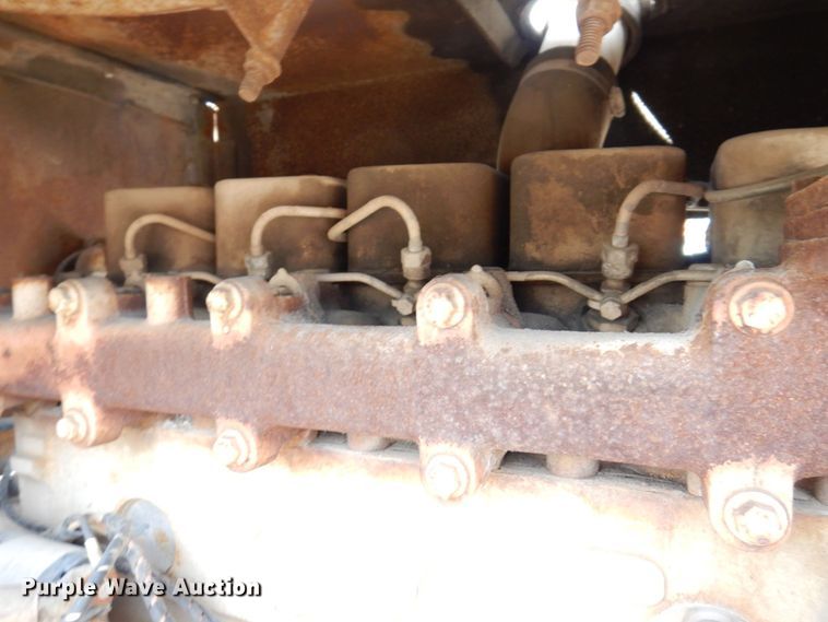 image for item KR9246 1997 CME 75  drilling rig truck bed