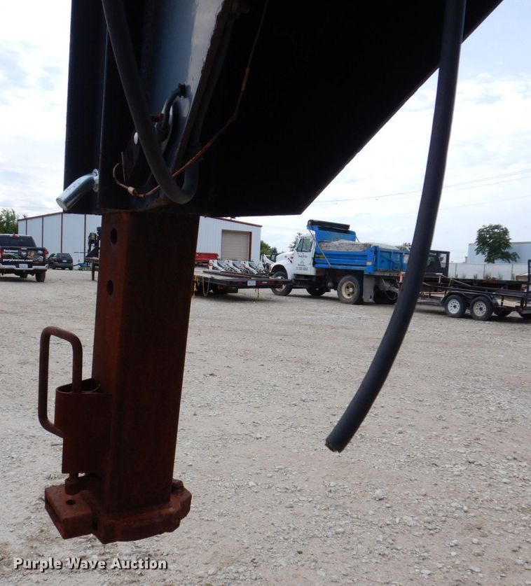 image for item KR9268 1997 Brooks Brothers  equipment trailer