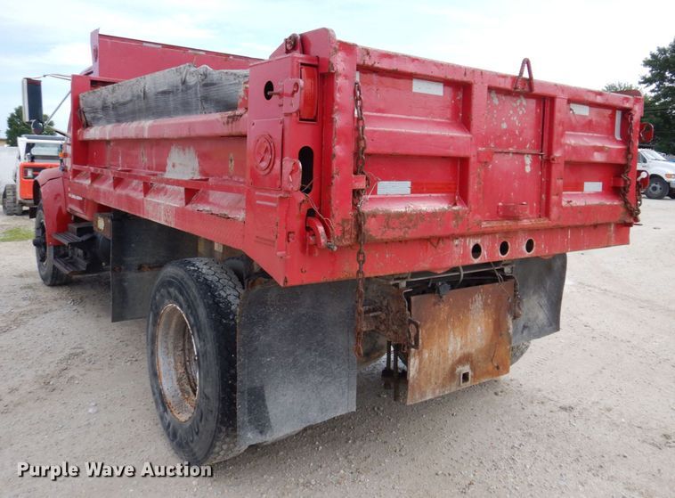 image for item KR9269 1998 International 4900  dump truck