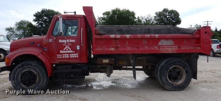 image for item KR9269 1998 International 4900  dump truck