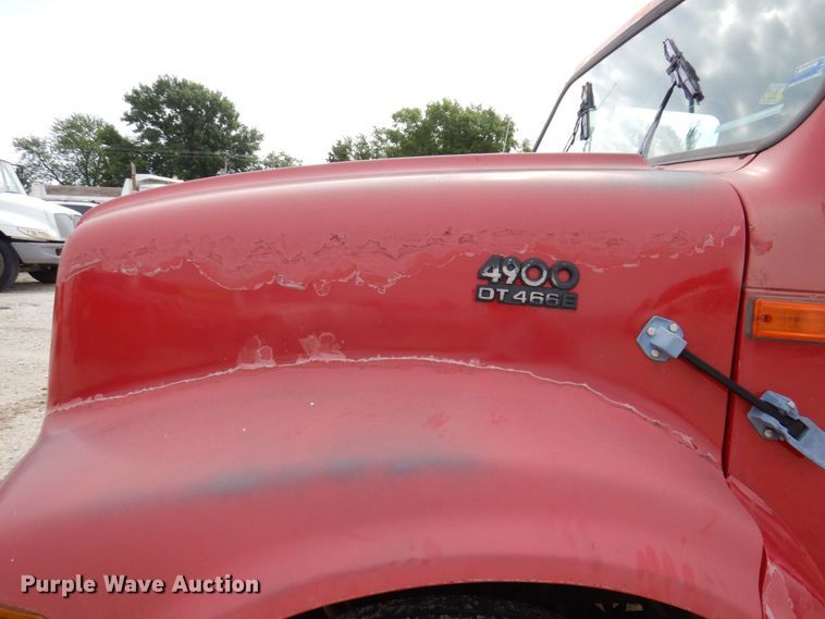 image for item KR9269 1998 International 4900  dump truck