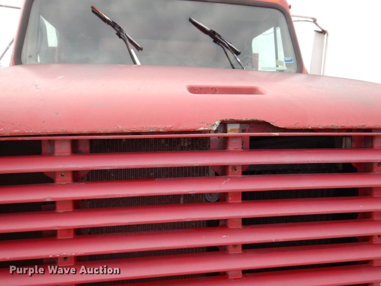 image for item KR9269 1998 International 4900  dump truck