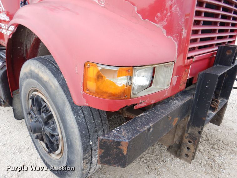 image for item KR9269 1998 International 4900  dump truck